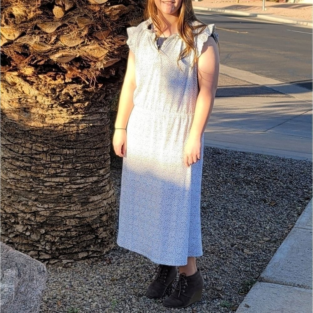 Adrianna Papell Dress ruffle neck placket midi Large